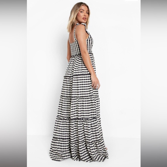 Boohoo black check plaid tiered dress size 4 small - Picture 2 of 8